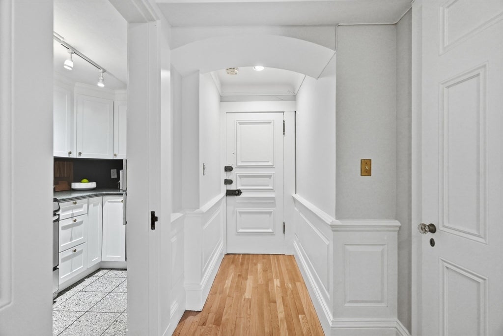 334 Beacon St #10, Boston, MA, 334 Beacon St #10, Boston, MA Photo #19