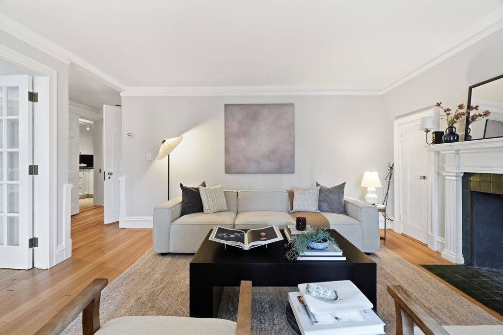 334 Beacon St #10, Boston, MA, 334 Beacon St #10, Boston, MA Photo #6