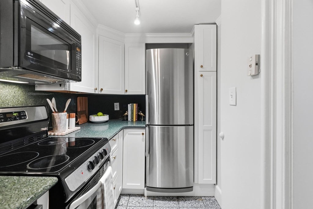 334 Beacon St #10, Boston, MA, 334 Beacon St #10, Boston, MA Photo #21