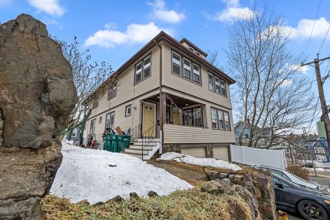 11 Birch St Lynn MA 01902