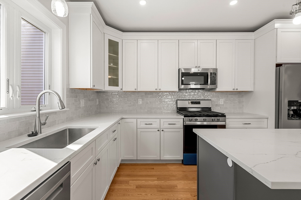 13 River St 1