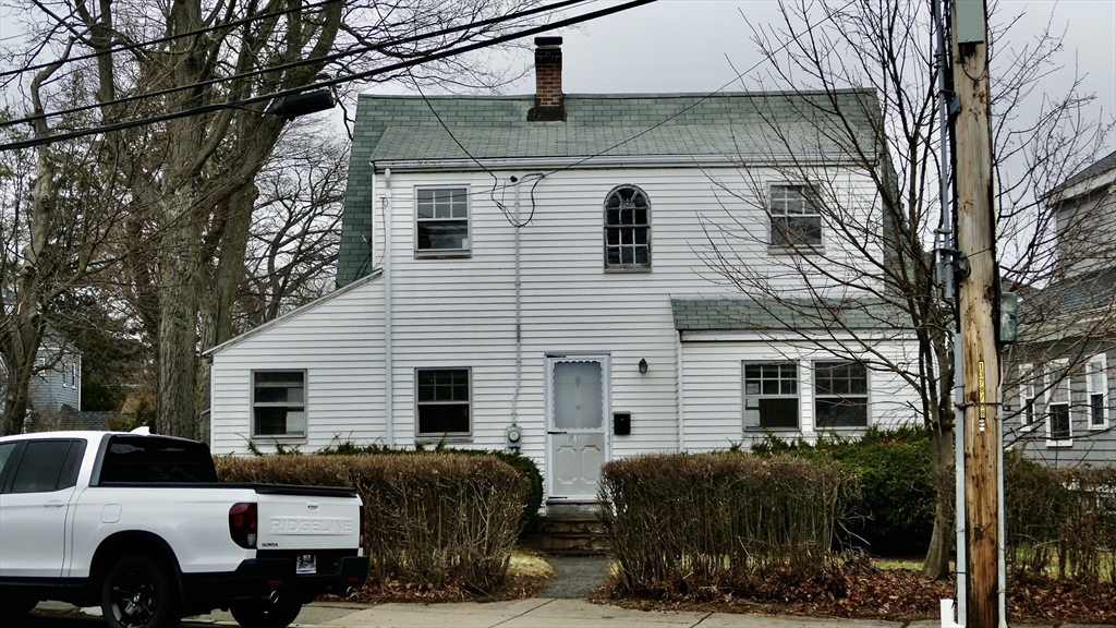 589 Weld St