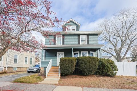 Photo of 21 E Park Ave, Lynn, MA 01902 (MLS # 73465547)