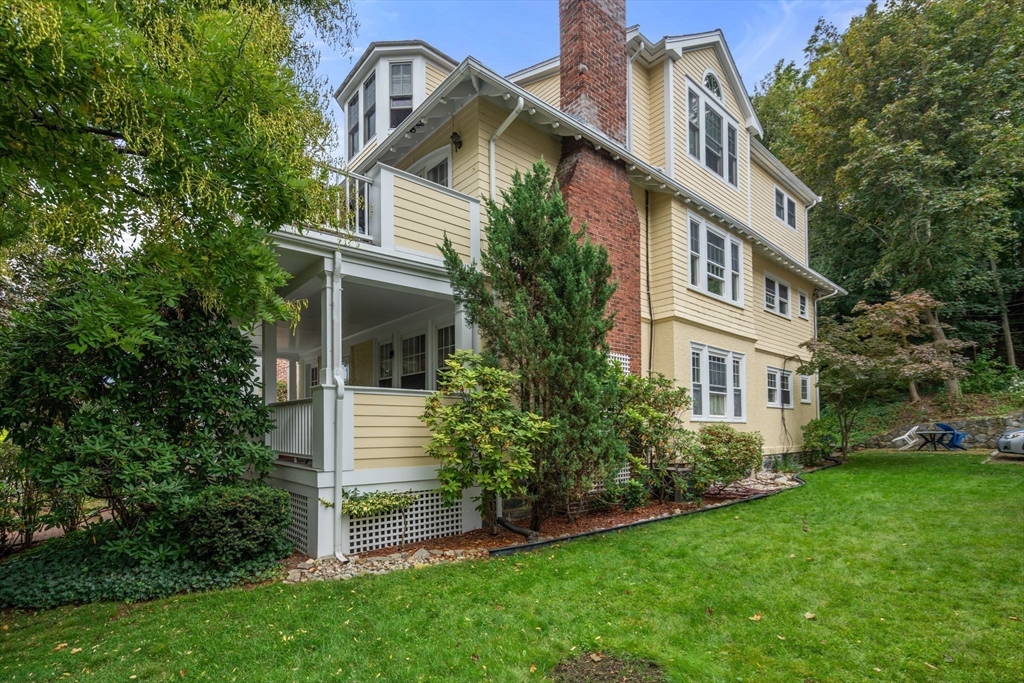 108 Columbia St 1