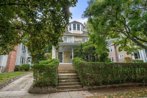 108 Columbia St 1 Brookline MA 02446