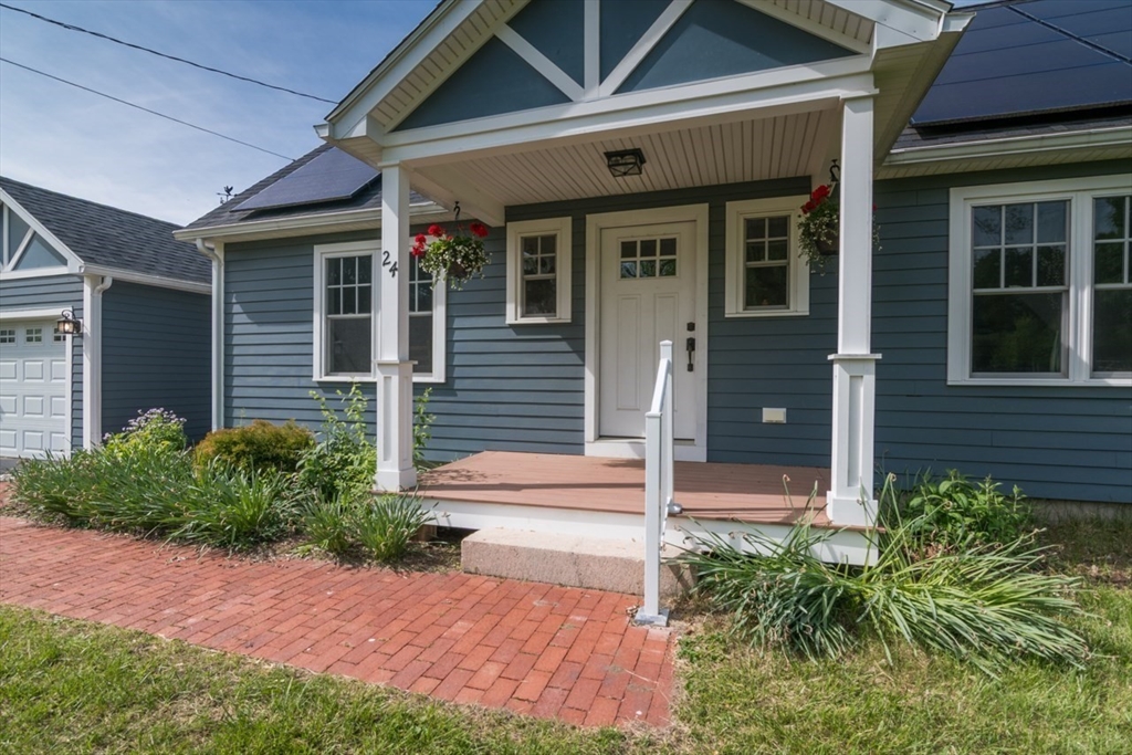 24 Potwine Ln
