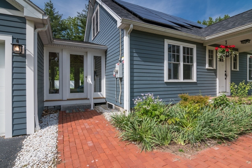 24 Potwine Ln