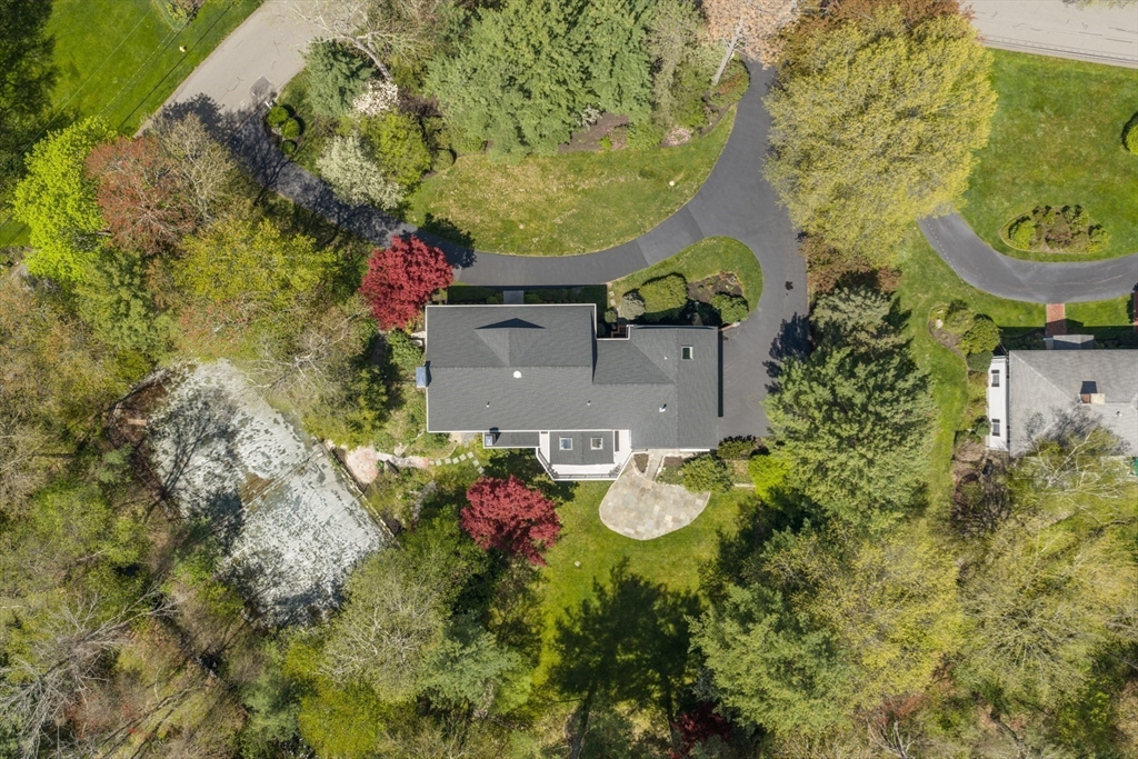 64 Country DR, Weston, MA Photo #39