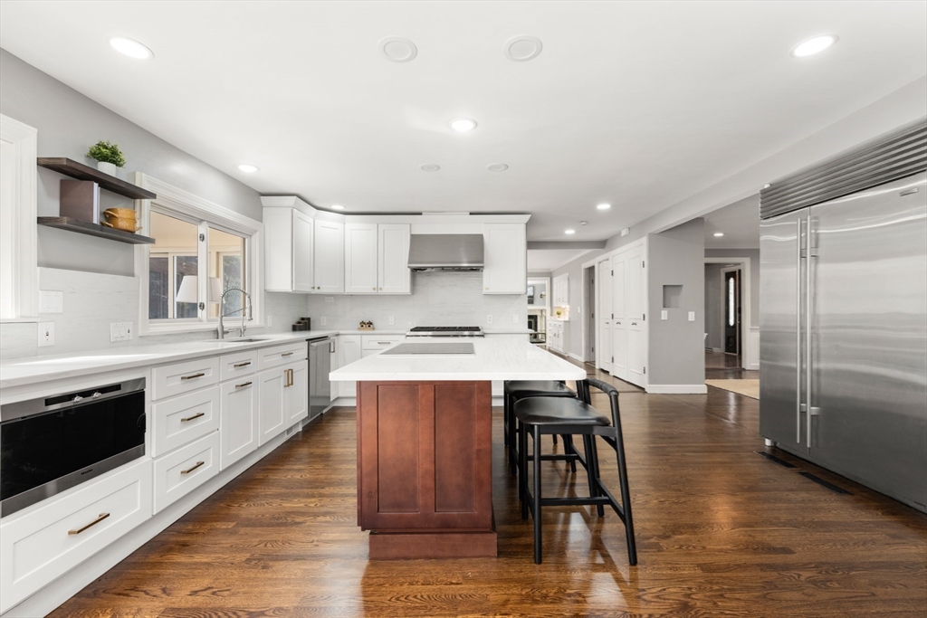 64 Country DR, Weston, MA Photo #12
