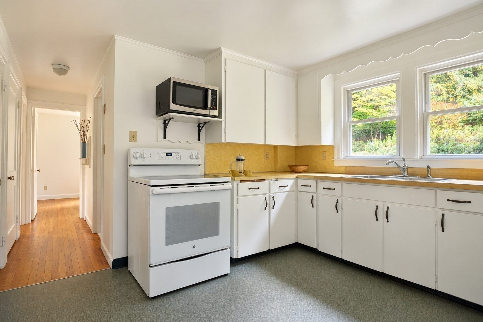 390 Leyden Road, Greenfield, MA, 390 Leyden Road, Greenfield, MA Photo #7