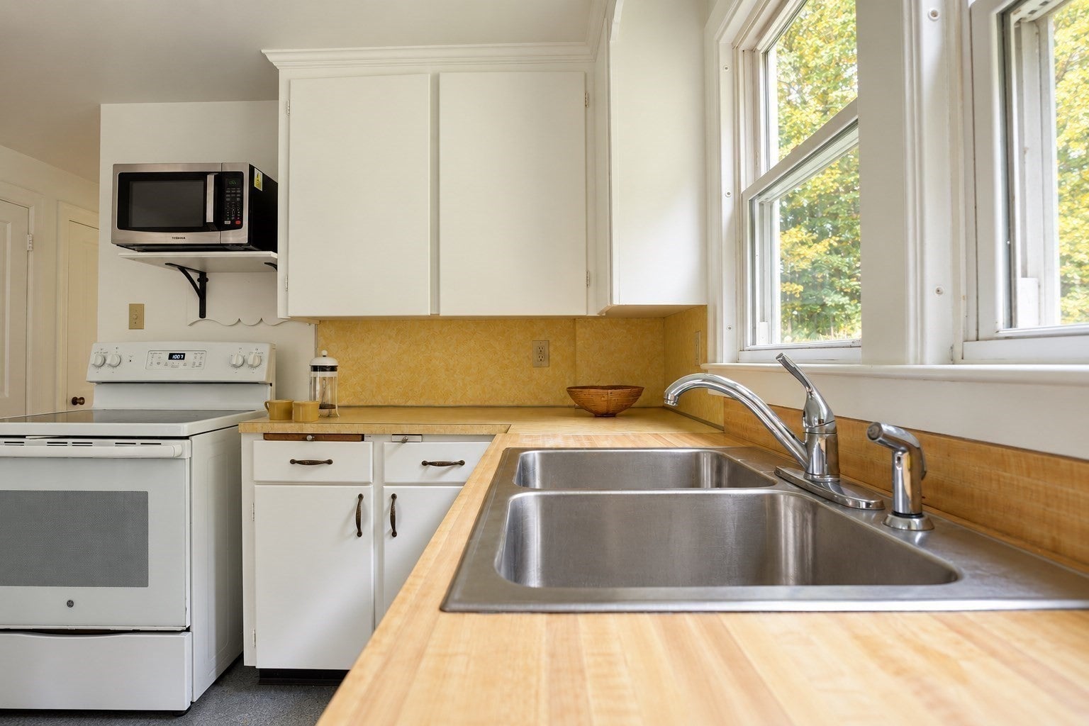 390 Leyden Road, Greenfield, MA, 390 Leyden Road, Greenfield, MA Photo #8