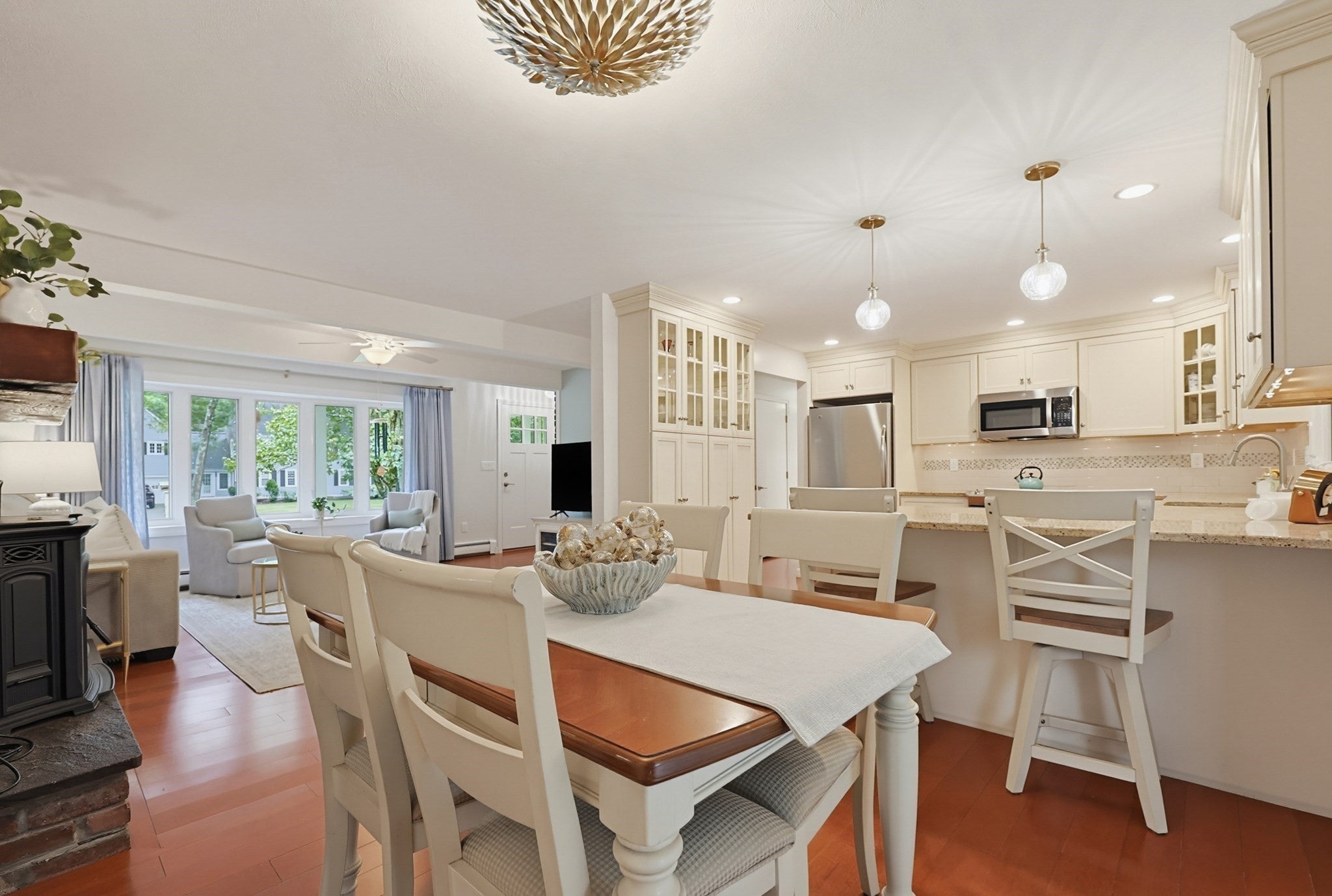 45 Surrey Dr, Mansfield, MA, 45 Surrey Dr, Mansfield, MA Photo #3