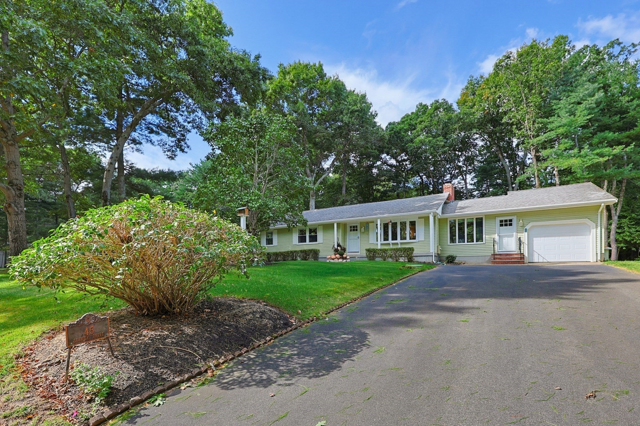 45 Surrey Dr, Mansfield, MA, 45 Surrey Dr, Mansfield, MA Photo #2