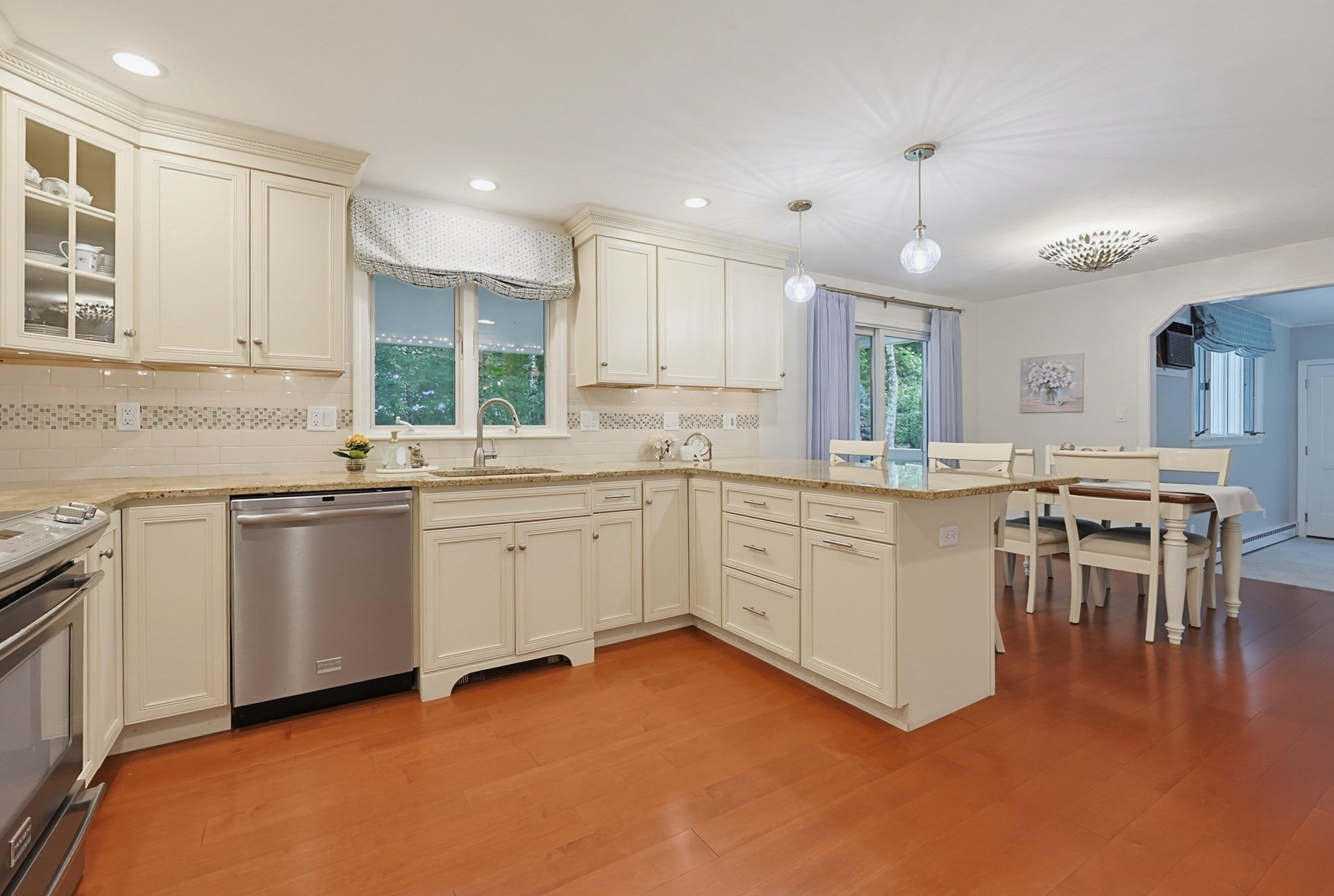 45 Surrey Dr, Mansfield, MA, 45 Surrey Dr, Mansfield, MA Photo #6
