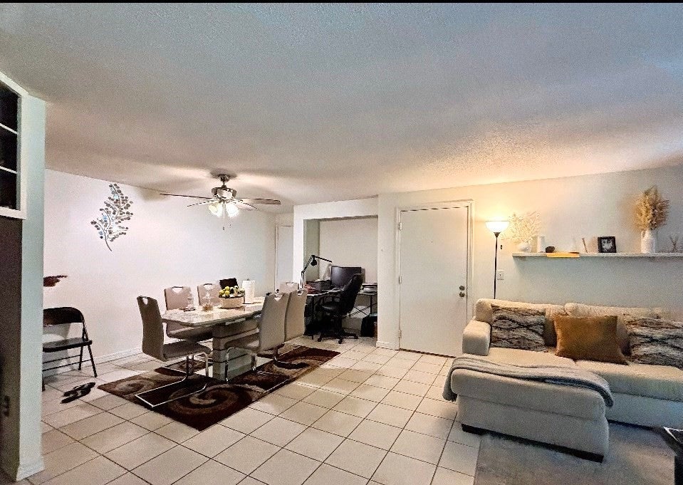 685 Oak St #21-9, Brockton, MA, 685 Oak St #21-9, Brockton, MA Photo #3