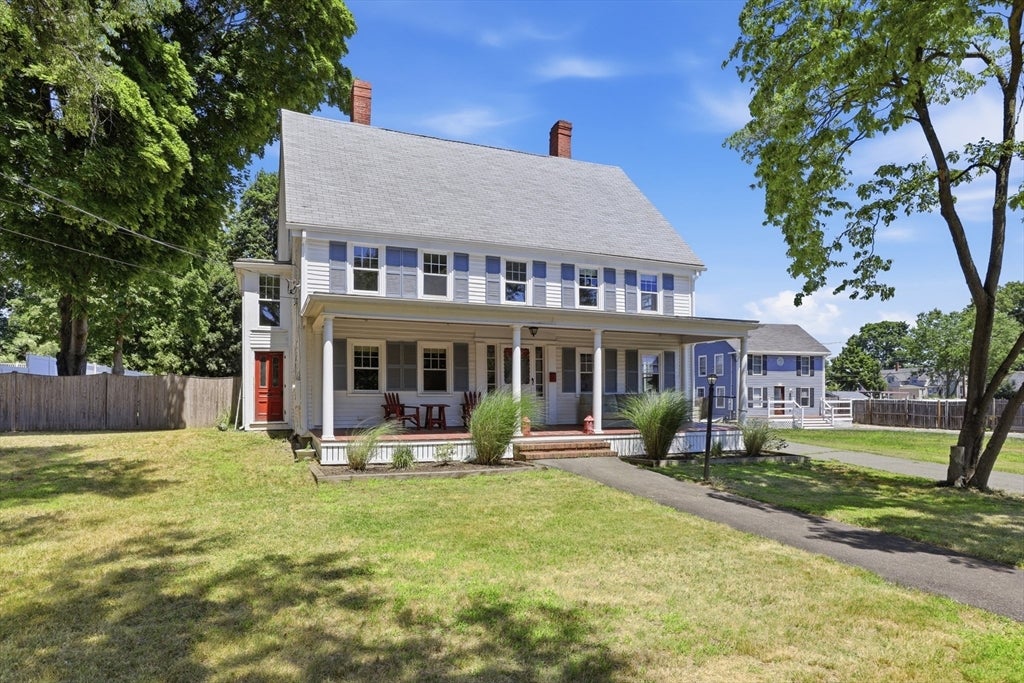 39 Main St