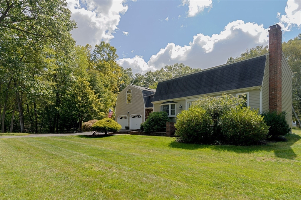 16 Jackie Dr