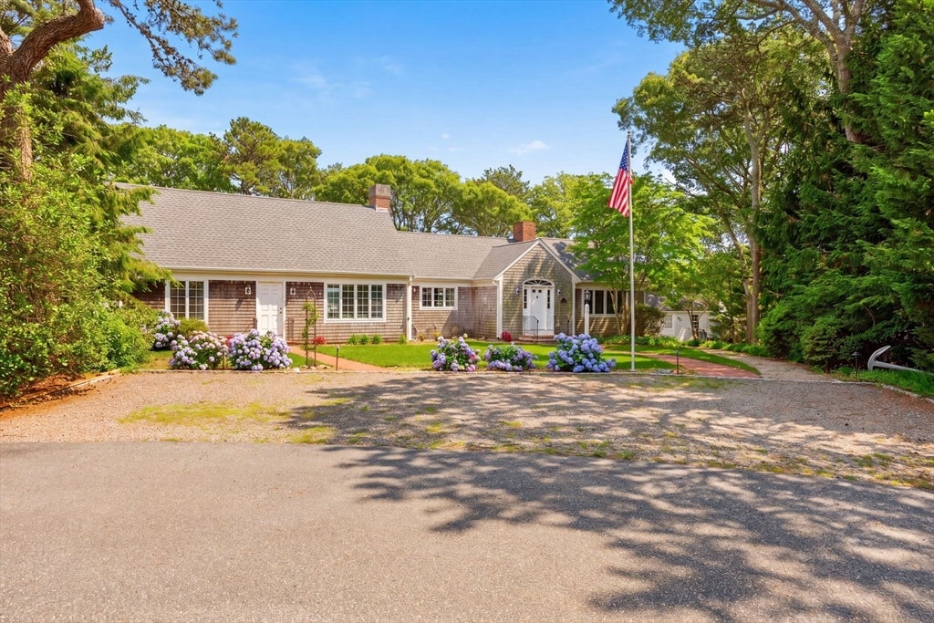 50 Shaker Ln