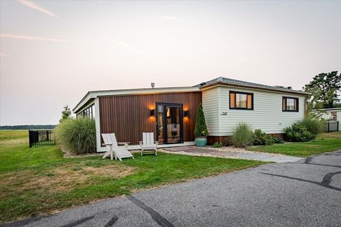 349 North End Blvd Salisbury MA 01952