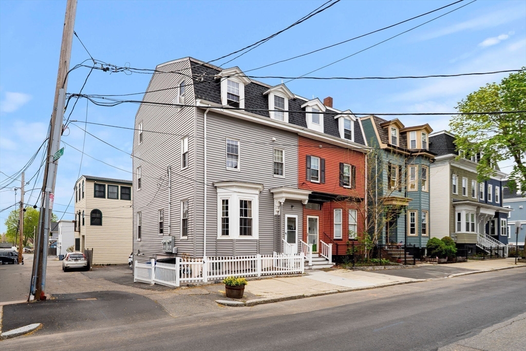 397 K St #2, Boston, MA Photo #2