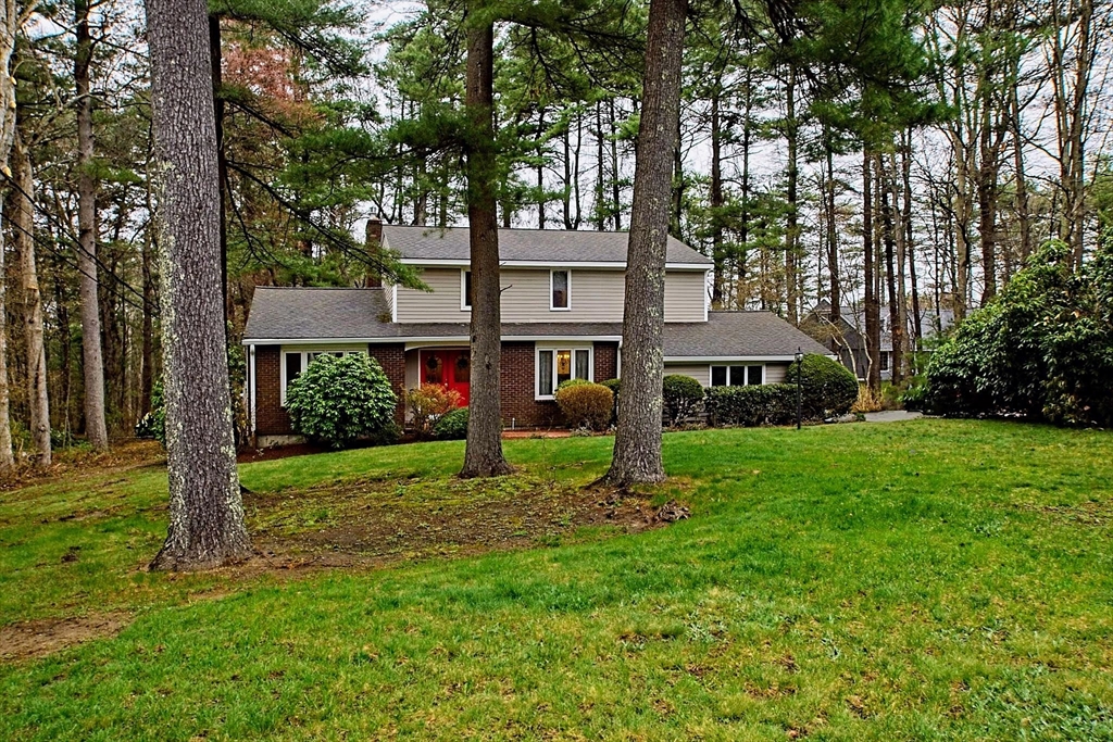 2 Nottingham Dr