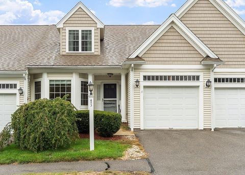 453 Blue Heron Dr 453 Lancaster MA 01523