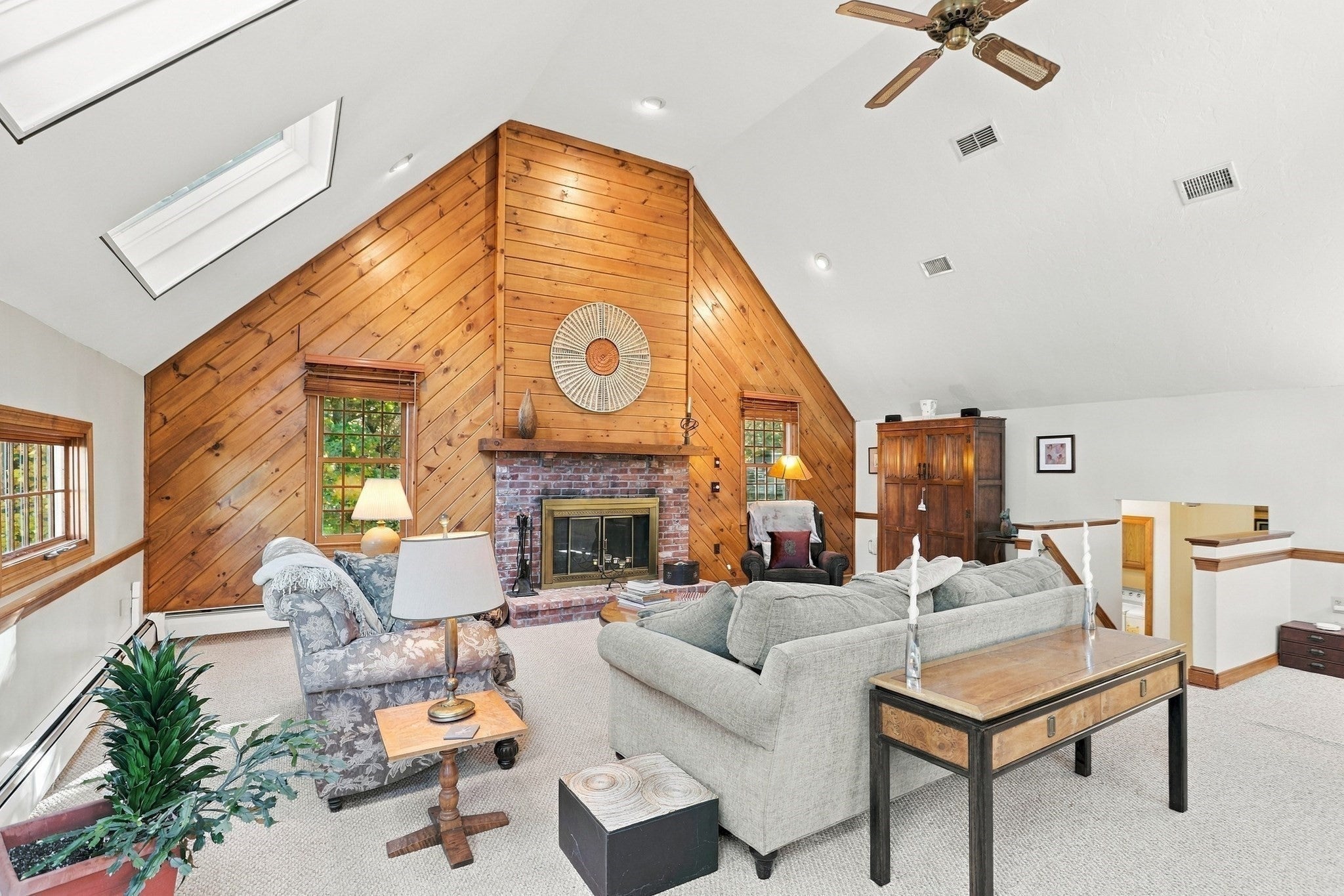 185 Kettle Hole Rd