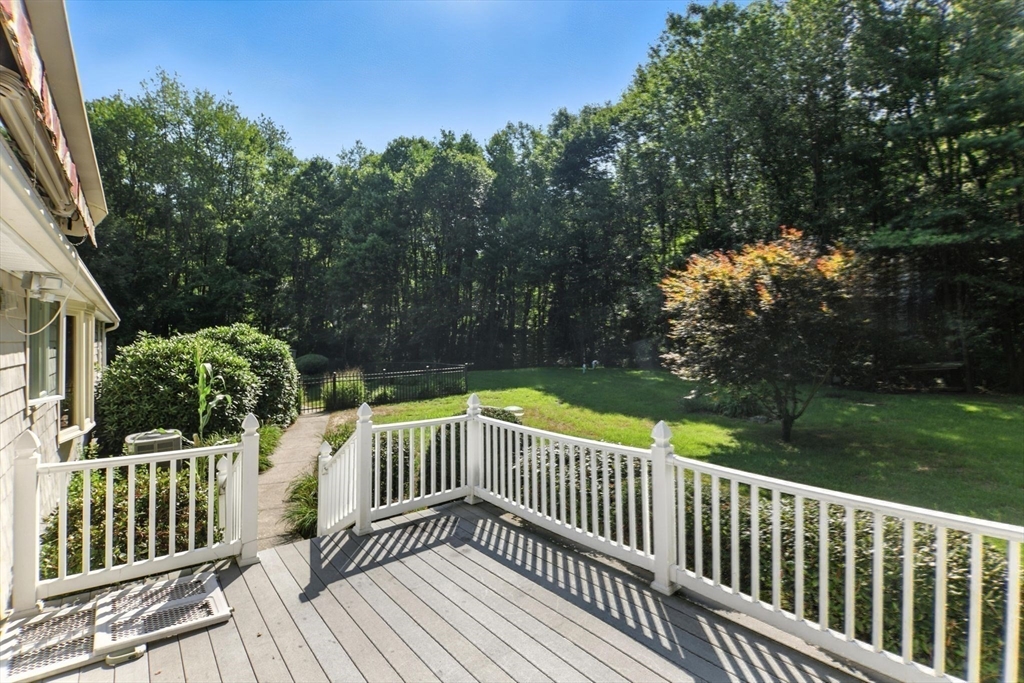 Palmer, Massachusetts 01069, United States, 3 Bedrooms Bedrooms, ,2 BathroomsBathrooms,Residential,Active,179845