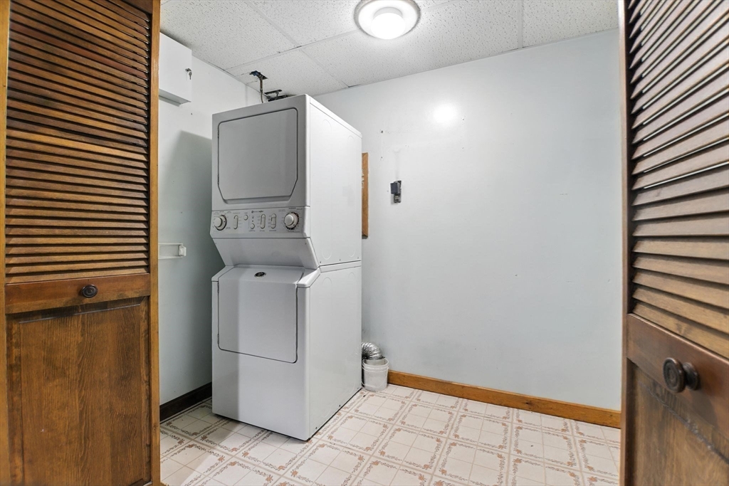 Palmer, Massachusetts 01069, United States, 3 Bedrooms Bedrooms, ,2 BathroomsBathrooms,Residential,Active,179845