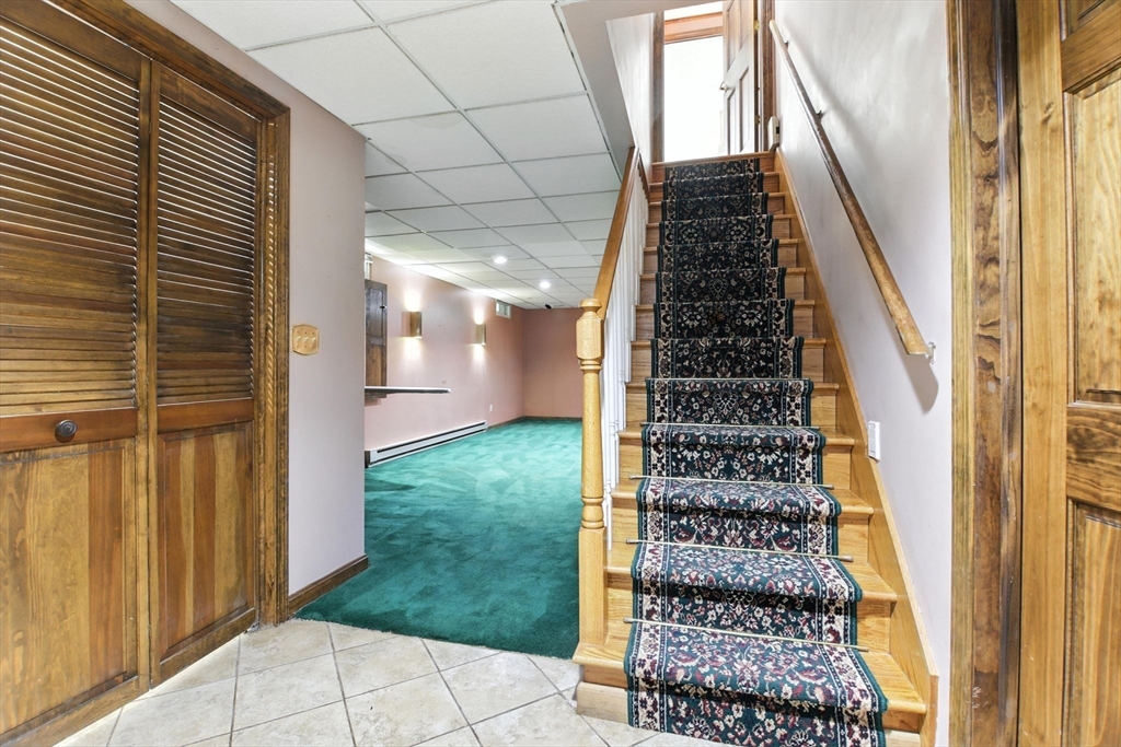 Palmer, Massachusetts 01069, United States, 3 Bedrooms Bedrooms, ,2 BathroomsBathrooms,Residential,Active,179845