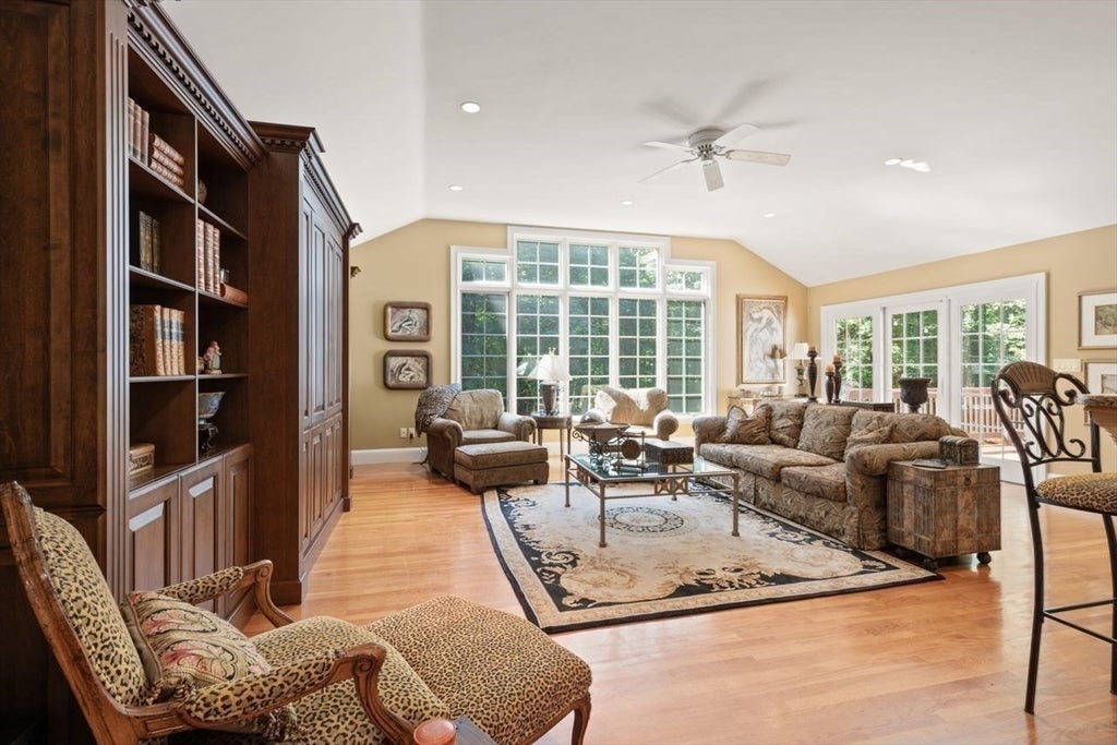 234 Hampton Rd, Sharon, MA Photo #5