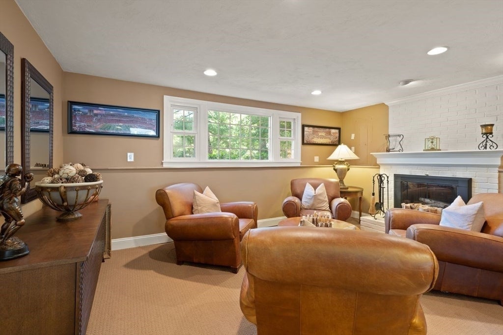 234 Hampton Rd, Sharon, MA Photo #27