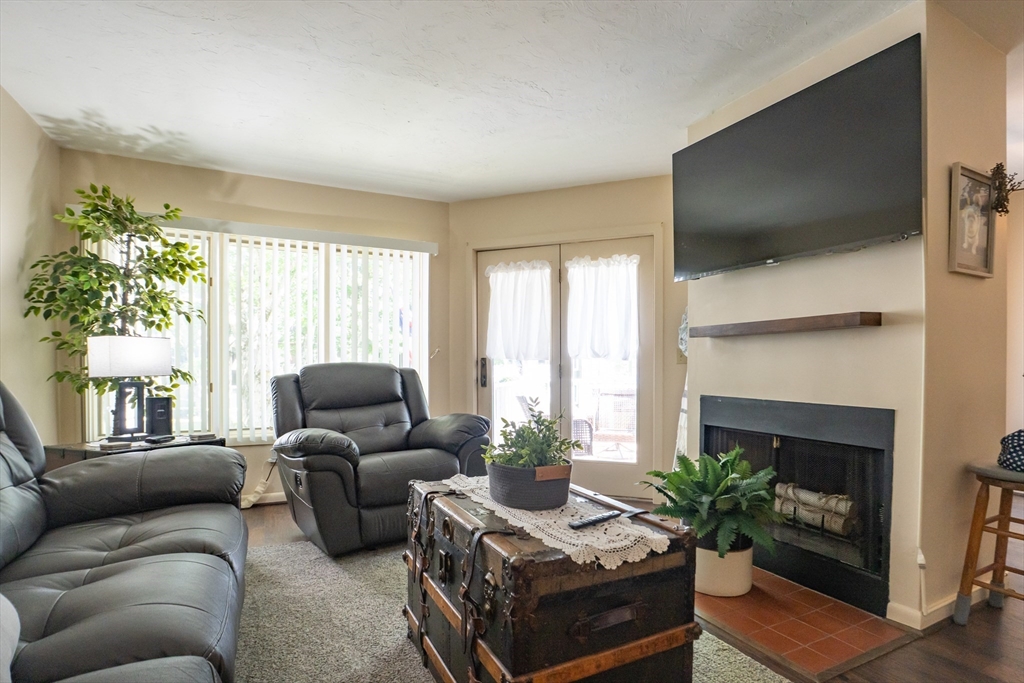 406 Beacon Park Rd 406
