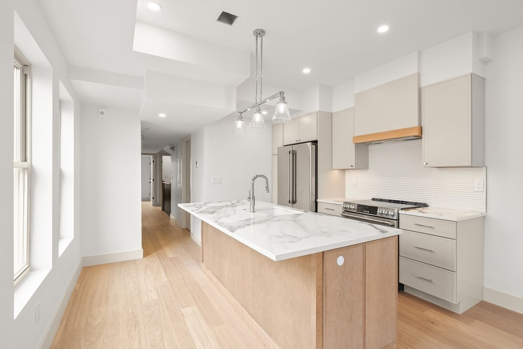 17 Princeton St #3, Boston, MA, 17 Princeton St #3, Boston, MA Photo #4