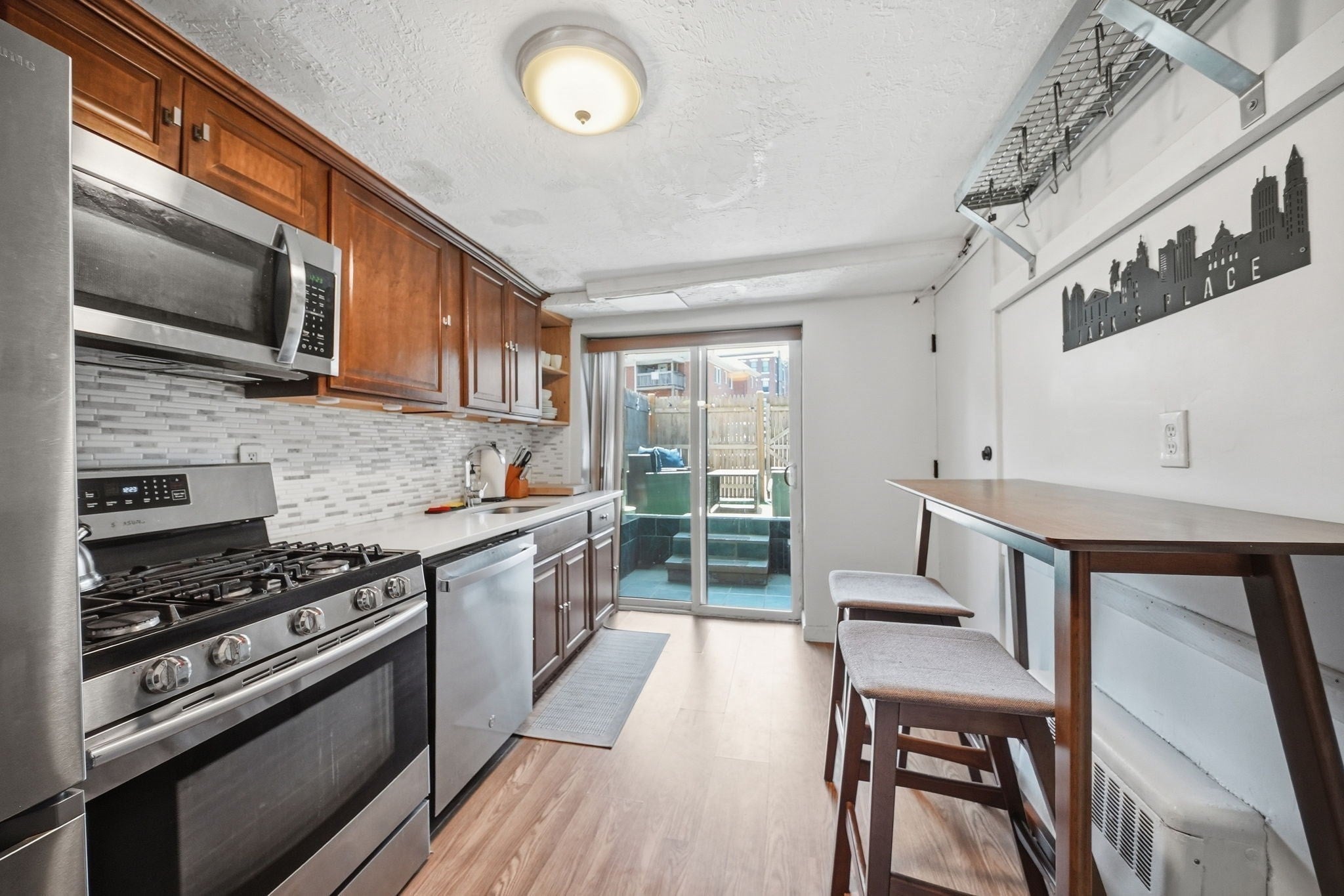 1722-1726 Commonwealth Ave #1, Boston, MA, 1722-1726 Commonwealth Ave #1, Boston, MA Photo #5