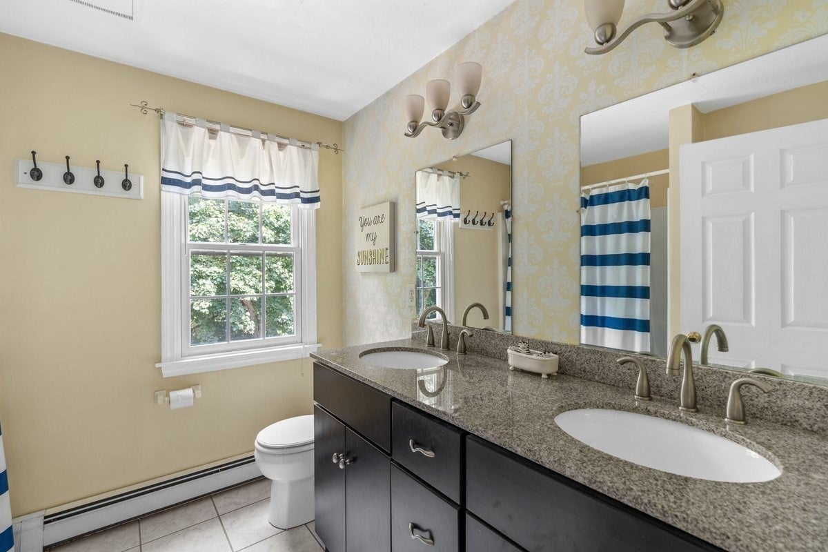 865 Moraine St, Marshfield, MA Photo #32