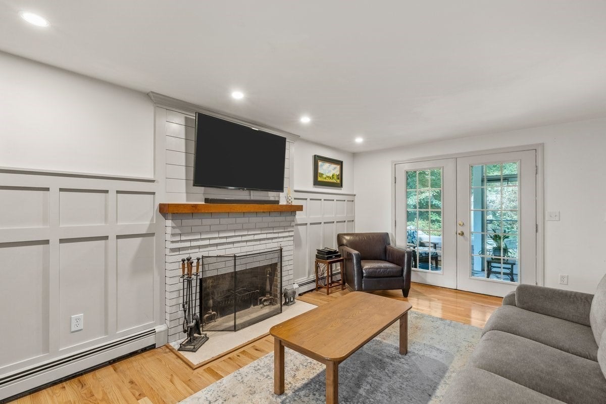 865 Moraine St, Marshfield, MA Photo #10