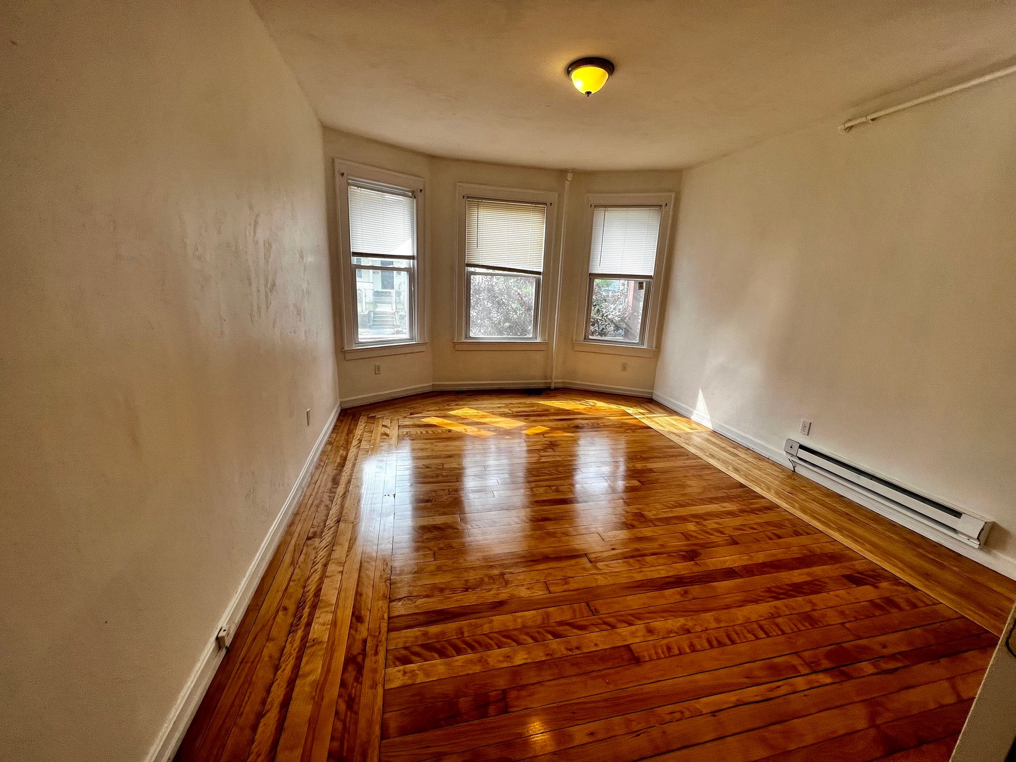 Photo of 3-5 Woodbine St, Worcester, MA