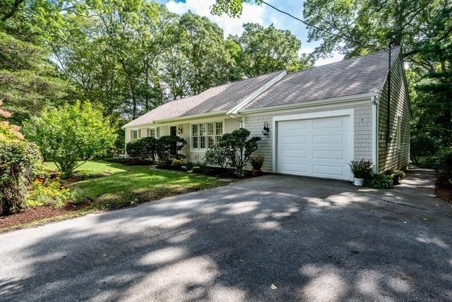 99 Old Post Road, Barnstable, MA, 99 Old Post Road, Barnstable, MA Photo #2