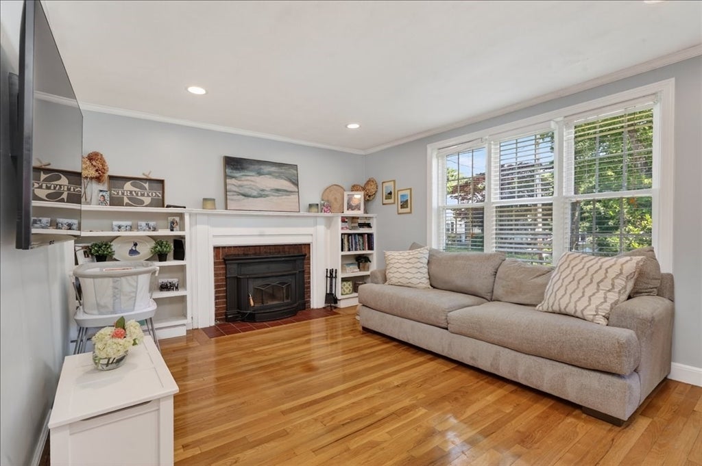 52 Gerard Rd