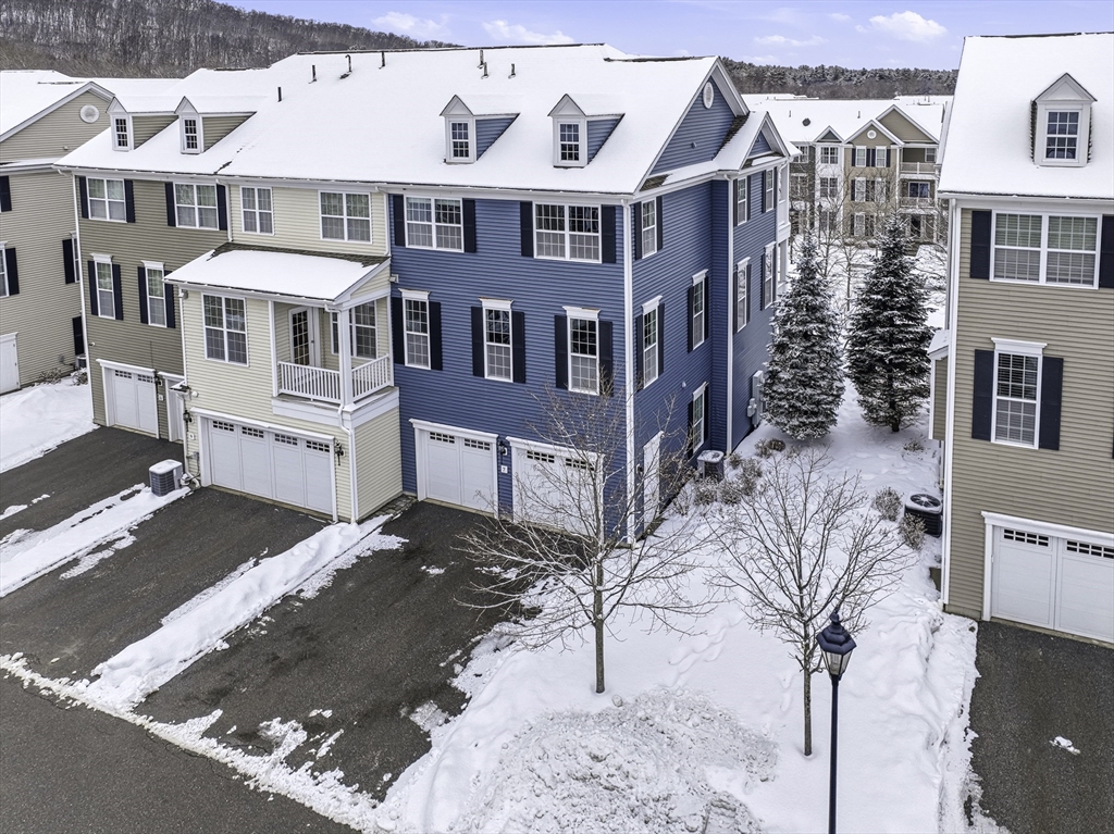 7 Moses Wheelock Ln 7