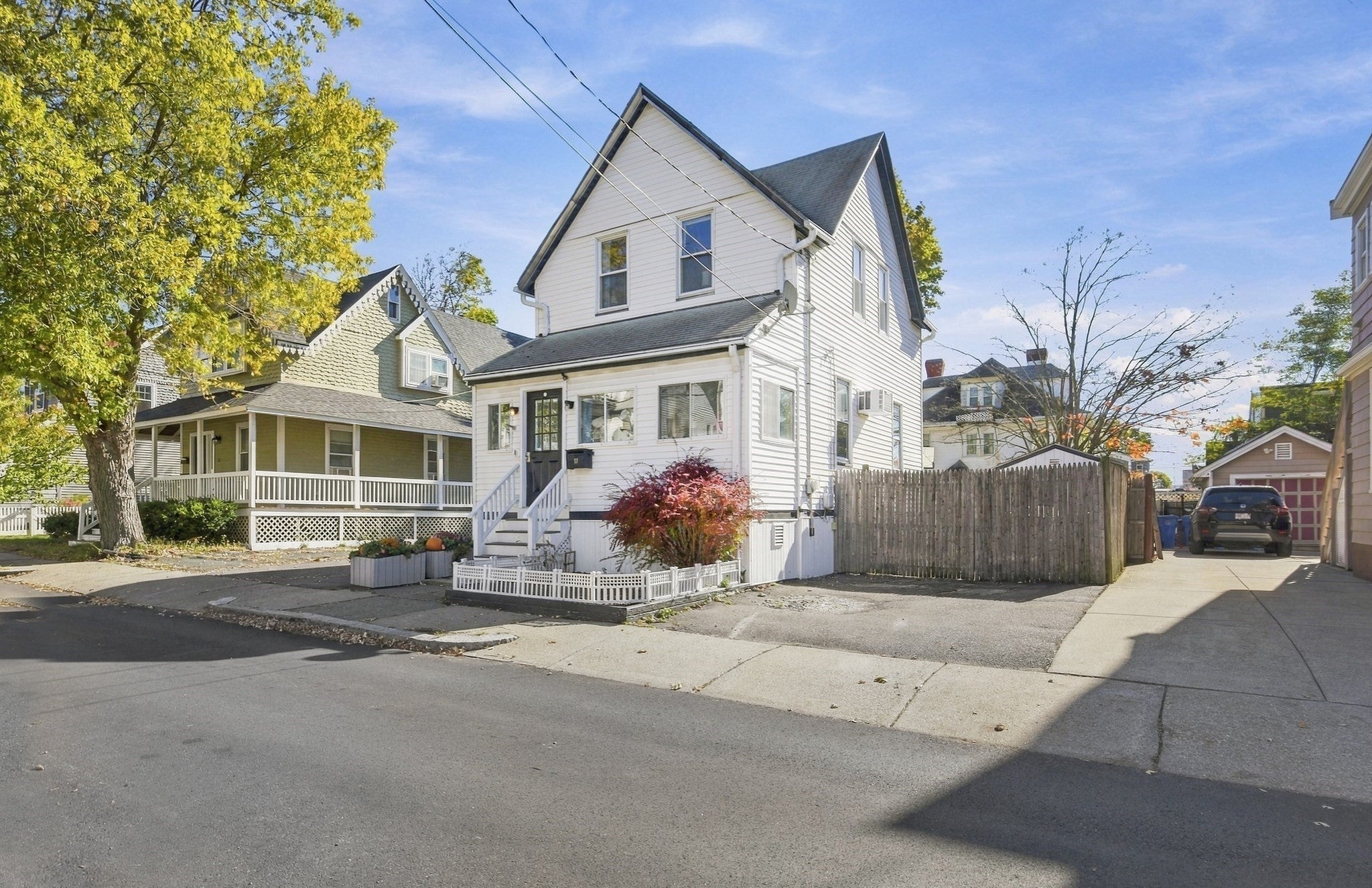 Photo of 17 Hawthorn Ave, Winthrop, MA