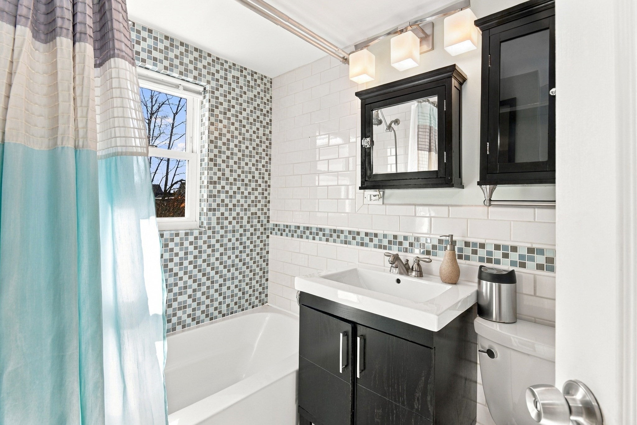 17 Hawthorn Ave, Winthrop, MA, 17 Hawthorn Ave, Winthrop, MA Photo #24