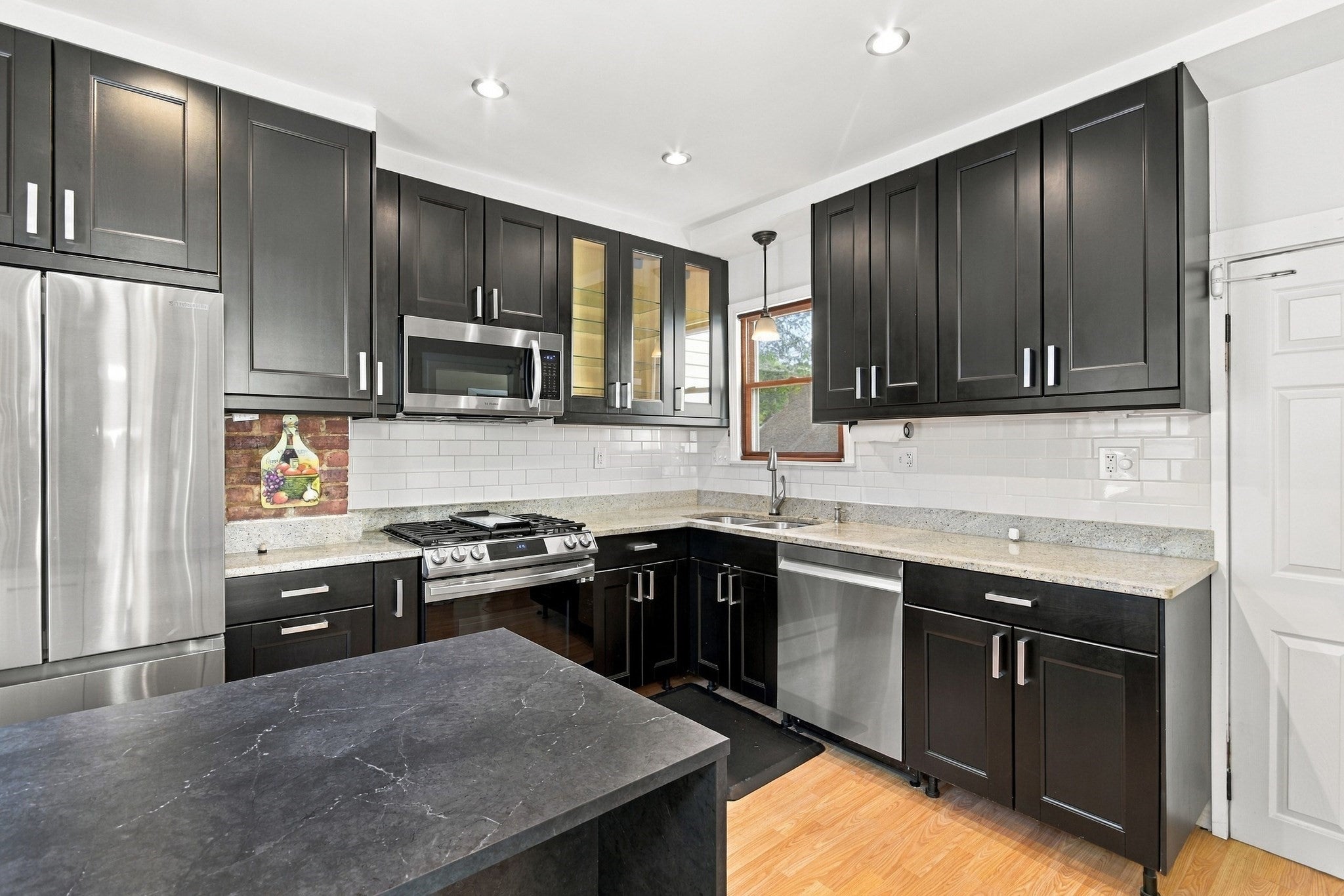 17 Hawthorn Ave, Winthrop, MA, 17 Hawthorn Ave, Winthrop, MA Photo #16