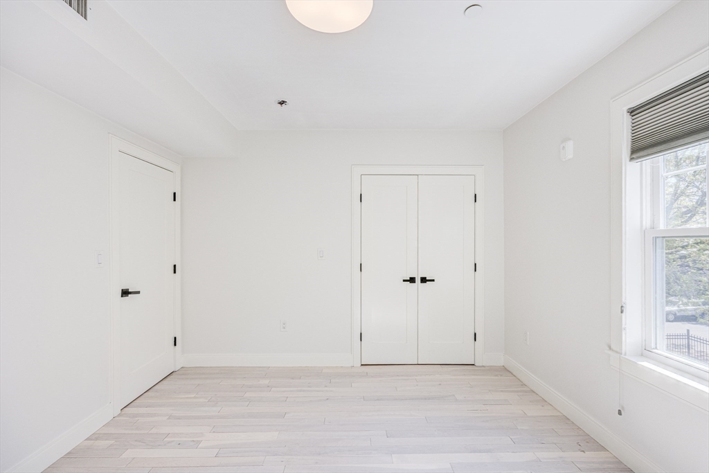 14 Valentine Street #2, Cambridge, MA Photo #19