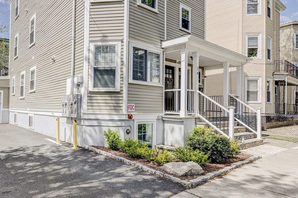 14 Valentine Street #2, Cambridge, MA Photo #2