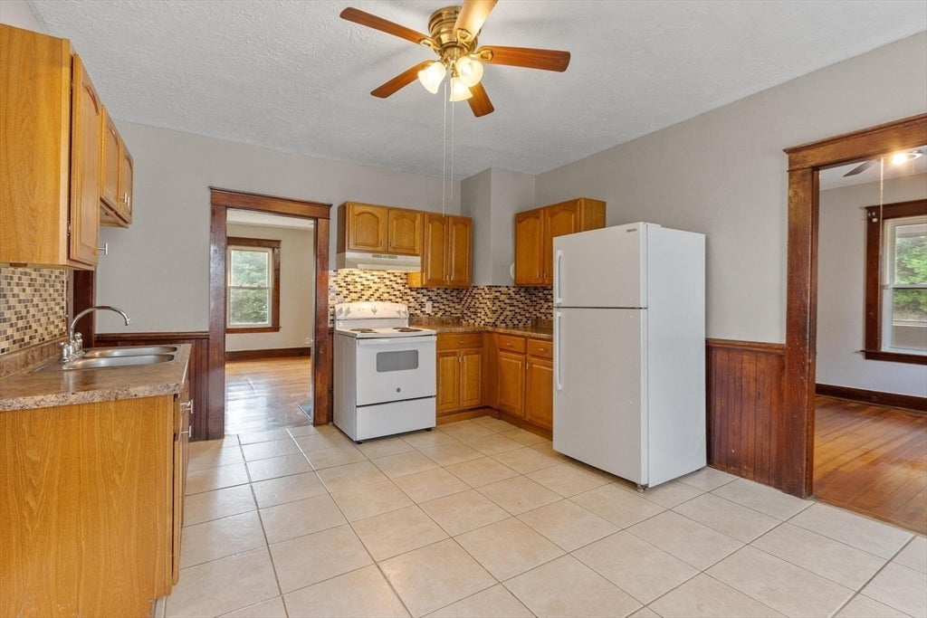 181 Park Street, Gardner, MA, 181 Park Street, Gardner, MA Photo #11