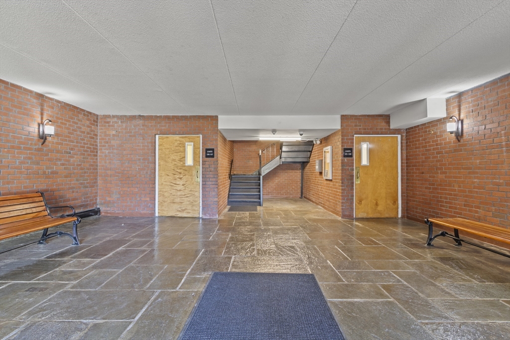 573 Broad Street 131