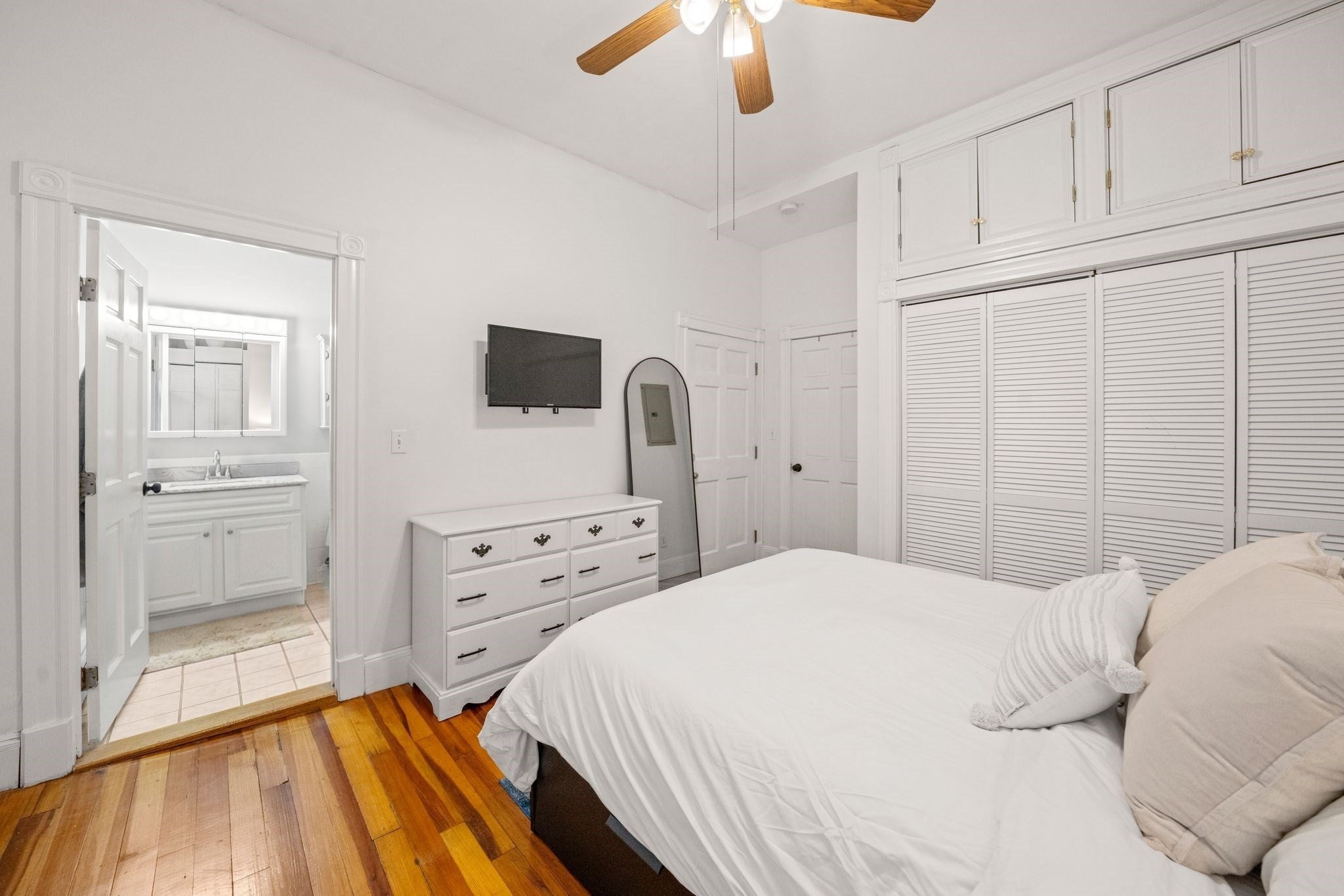 805 E 4th St #1, Boston, MA Photo #7