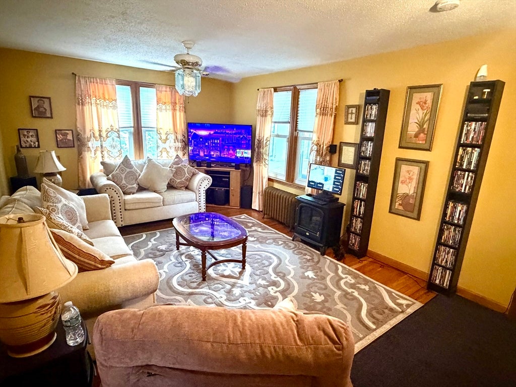 87 Hamburg St, Springfield, MA, 87 Hamburg St, Springfield, MA Photo #12